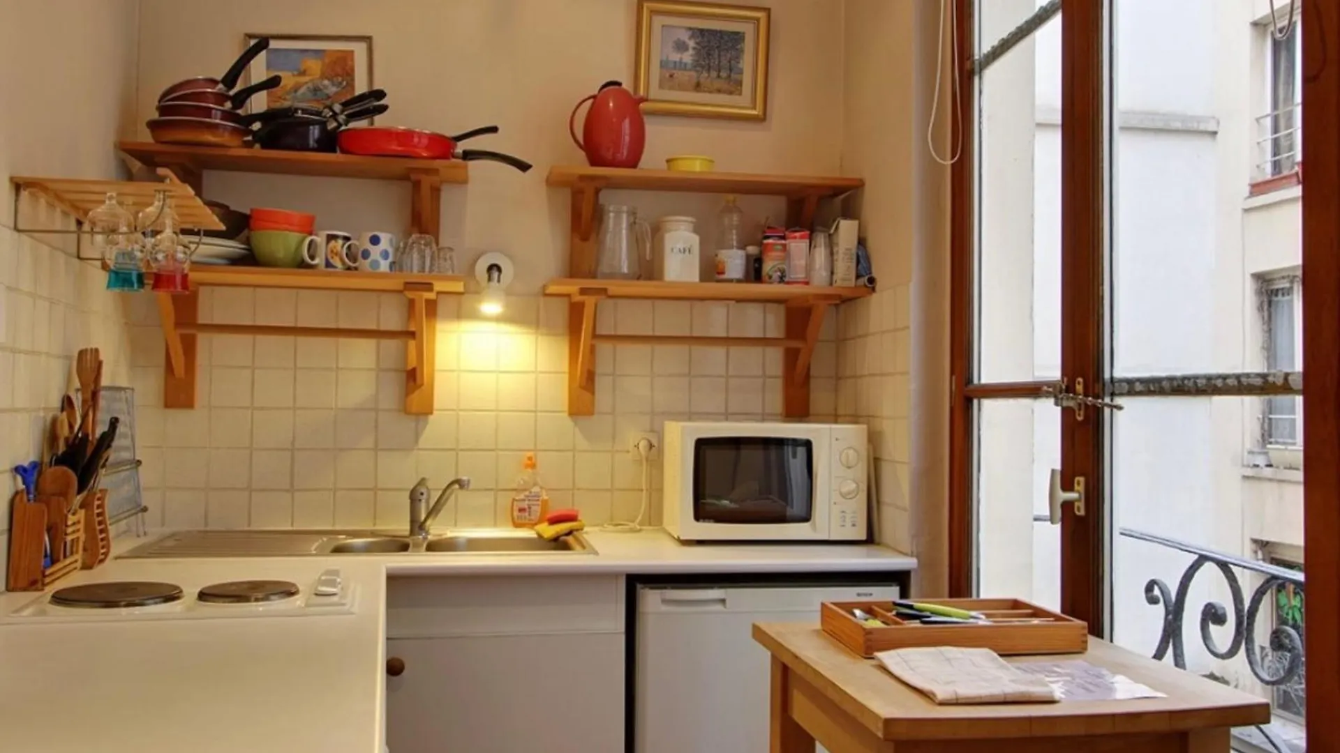 Studio Charmant Au Coeur De Paris Avec Vue Sur La Ville 30 M² Διαμέρισμα