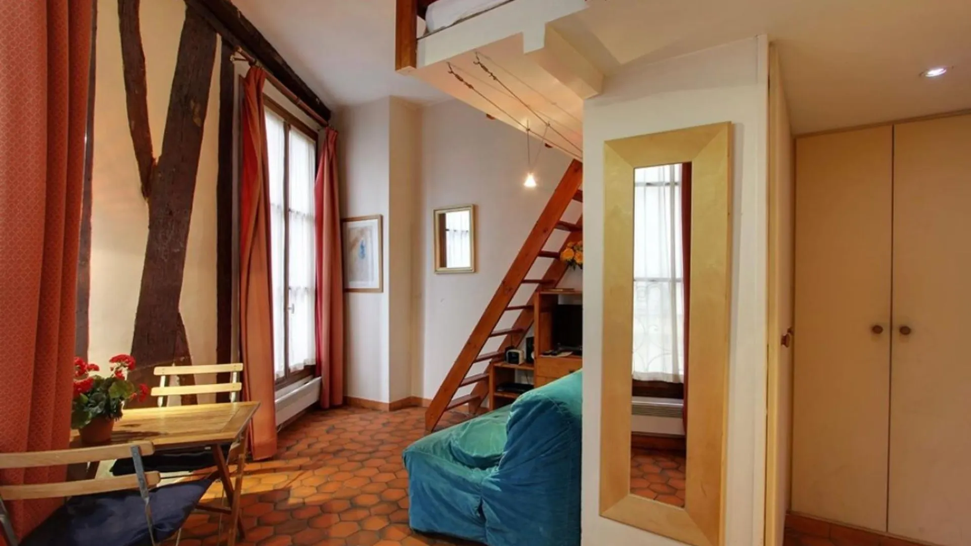 Apartment Studio Charmant Au Coeur De Paris Avec Vue Sur La Ville 30 M²